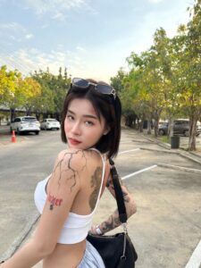 LINE_ALBUM_Yayee_230423_32