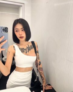 LINE_ALBUM_Yayee_230423_57