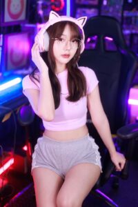 ปิ่นอมยิ้ม ยูทูปเบอร์