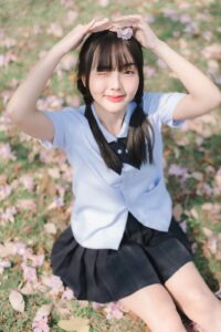 ปิ่นอมยิ้ม เน็ตไอดอล