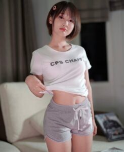 มินตัน ดิ๊งด่อง ชุดว่ายน้ำ